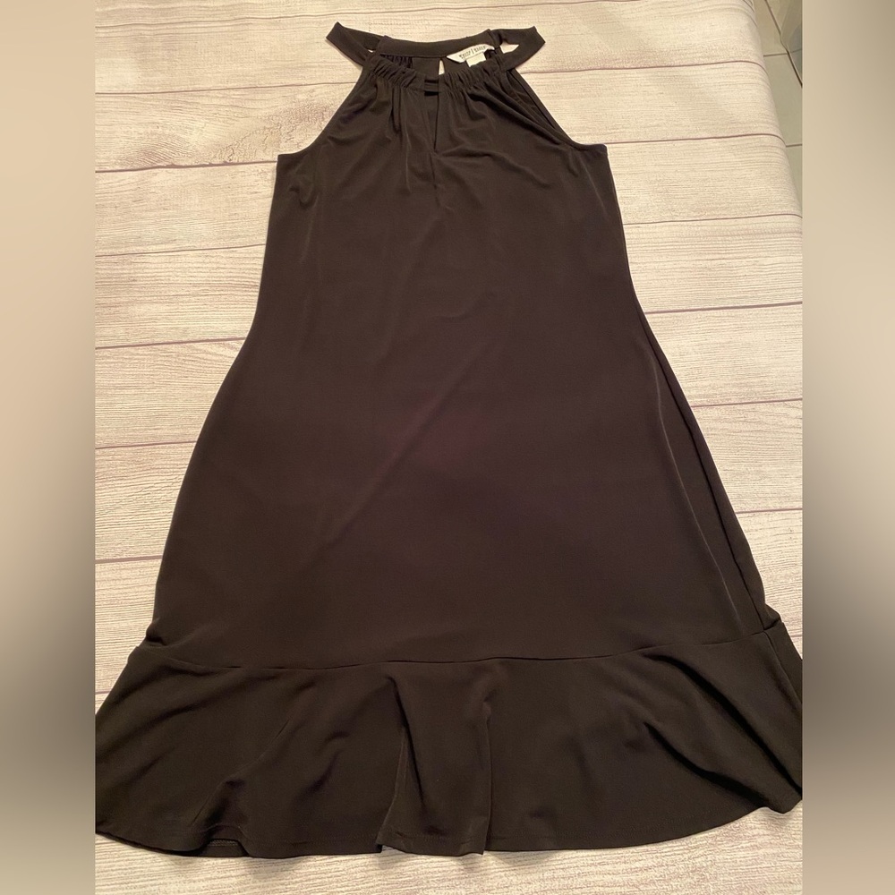 Black Sleeveless Dress